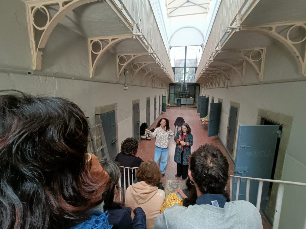 Taller de teatro de objetos